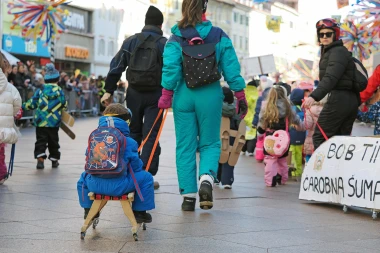 Dječja povorka u Rijeci okupila 6500 ma&scaron;kara: Pogledajte preslatke maske veselih mali&scaron;ana