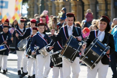 Dječja povorka u Rijeci okupila 6500 ma&scaron;kara: Pogledajte preslatke maske veselih mali&scaron;ana