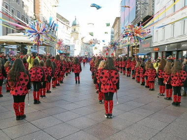 Dječja povorka u Rijeci okupila 6500 ma&scaron;kara: Pogledajte preslatke maske veselih mali&scaron;ana