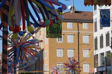 Dječja povorka u Rijeci okupila 6500 ma&scaron;kara: Pogledajte preslatke maske veselih mali&scaron;ana