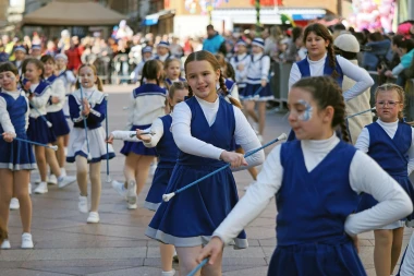 Dječja povorka u Rijeci okupila 6500 ma&scaron;kara: Pogledajte preslatke maske veselih mali&scaron;ana