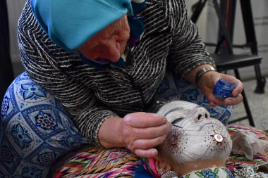 Tradicija koja umire: Na Kosovu mladenke prije vjenčanja prolaze neobičan ritual