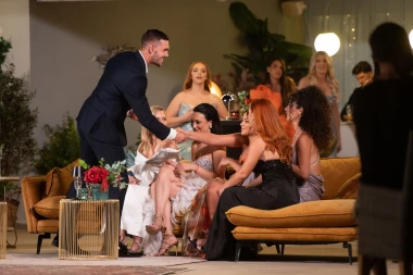 Prvi coctail party u 'Gospodinu Savr&scaron;enom': Pogledajte kako su se djevojke dotjerale