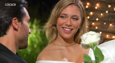 Prvi coctail party u 'Gospodinu Savr&scaron;enom': Pogledajte kako su se djevojke dotjerale