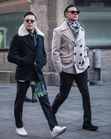Mu&scaron;karci sa zagrebačke &scaron;pice odu&scaron;evili modnim ukusom: Kačketi, boje i zanimljive torbe