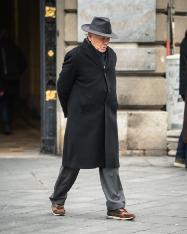 Mu&scaron;karci sa zagrebačke &scaron;pice odu&scaron;evili modnim ukusom: Kačketi, boje i zanimljive torbe