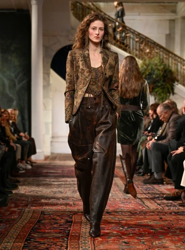 Gigi Hadid otvorila spektakl Ralpha Laurena u New Yorku: Jesen će biti u znaku romantike