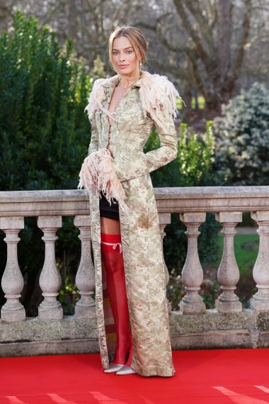 Spektakl Margot Robbie na crvenom tepihu: Najbolji lookovi na turneji 'Orkanski visovi'