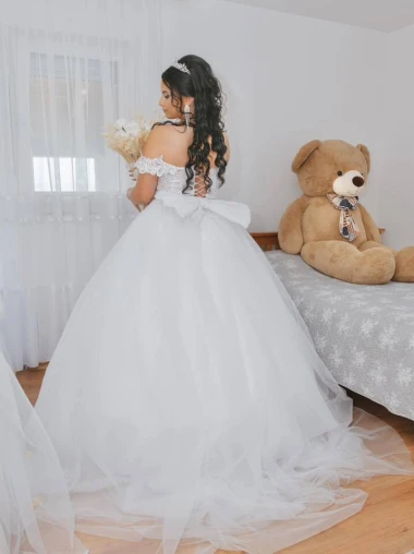 Čitateljice su nam poslale fotografije svojih vjenčanica - koju biste odabrali?