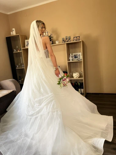 Čitateljice su nam poslale fotografije svojih vjenčanica - koju biste odabrali?