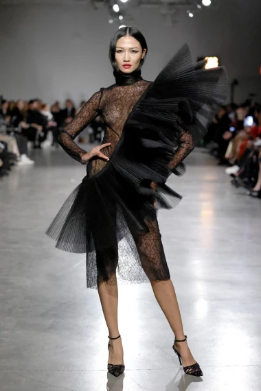 Modni bijeg od stvarnosti: Magična Sirianova kolekcija osvojila New York