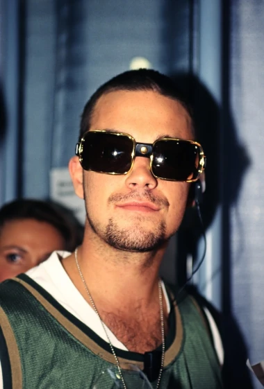 Omiljeni 'zločesti dečko': Robbie Williams slavi 52. rođendan, jo&scaron; uvijek je jako zgodan