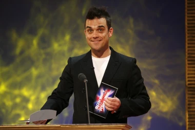 Omiljeni 'zločesti dečko': Robbie Williams slavi 52. rođendan, jo&scaron; uvijek je jako zgodan