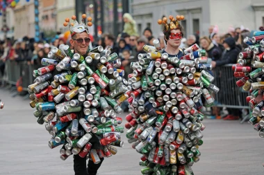 Veliko finale Riječkog karnevala: Pogledajte lude i najbolje ma&scaron;kare iz Rijeke