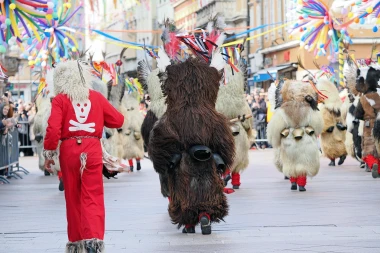 Veliko finale Riječkog karnevala: Pogledajte lude i najbolje ma&scaron;kare iz Rijeke