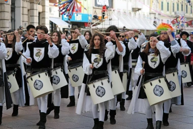 Veliko finale Riječkog karnevala: Pogledajte lude i najbolje ma&scaron;kare iz Rijeke