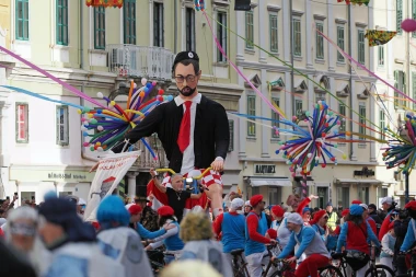 Veliko finale Riječkog karnevala: Pogledajte lude i najbolje ma&scaron;kare iz Rijeke