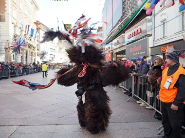 Veliko finale Riječkog karnevala: Pogledajte lude i najbolje ma&scaron;kare iz Rijeke