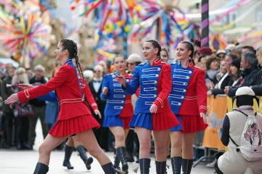 Veliko finale Riječkog karnevala: Pogledajte lude i najbolje ma&scaron;kare iz Rijeke