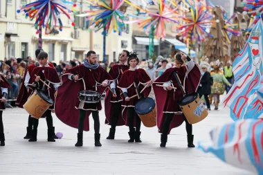 Veliko finale Riječkog karnevala: Pogledajte lude i najbolje ma&scaron;kare iz Rijeke