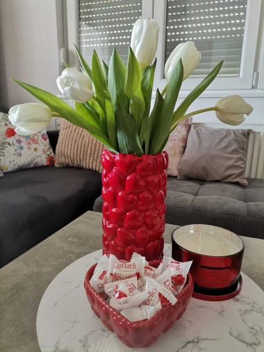 Dozivamo proljeće: Tulipani na&scaron;ih čitateljica u vazama donose svježinu i boje