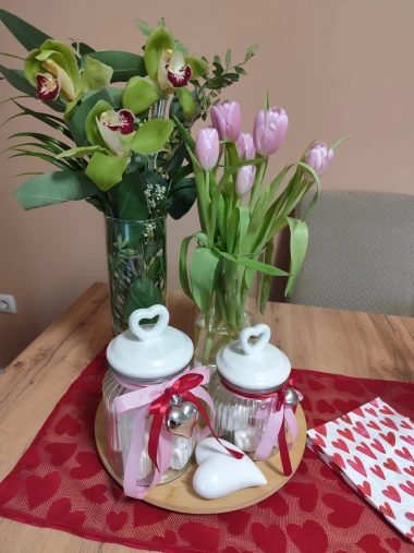 Dozivamo proljeće: Tulipani na&scaron;ih čitateljica u vazama donose svježinu i boje