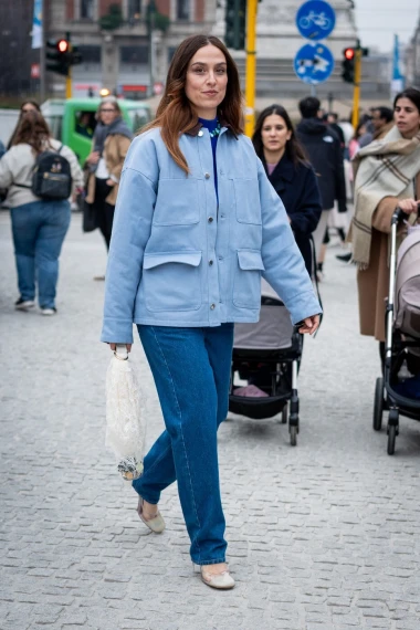 Milanske ulice diktiraju trendove: Heklane haljine, &scaron;tikle, srebrni sjaj i proljetne nijanse