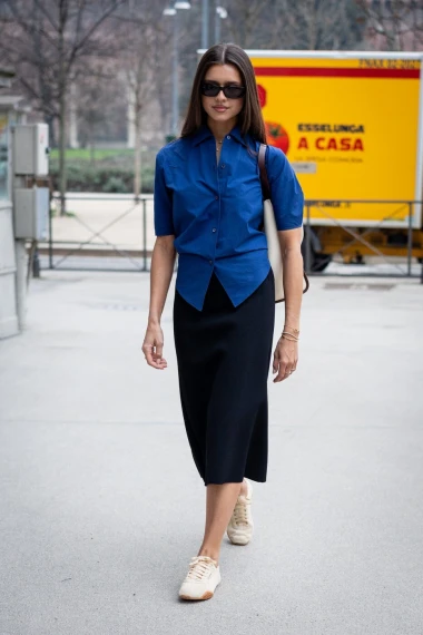 Milanske ulice diktiraju trendove: Heklane haljine, &scaron;tikle, srebrni sjaj i proljetne nijanse