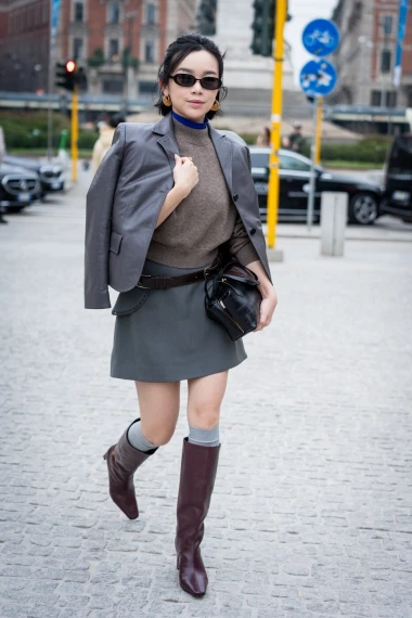 Milanske ulice diktiraju trendove: Heklane haljine, &scaron;tikle, srebrni sjaj i proljetne nijanse