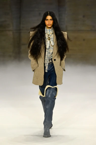 Tjedan mode: Nova vizija Chlo&eacute; romantike u boji odu&scaron;evila Pariz