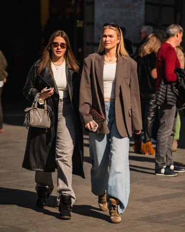 Kako nositi traper komade znaju dame sa zagrebačke &scaron;pice