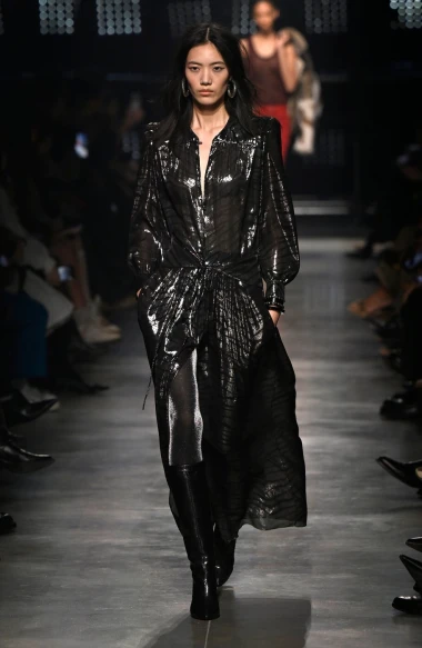 Kolekcija Isabel Marant za jesen donosi spoj 80-ih i opu&scaron;tene elegancije