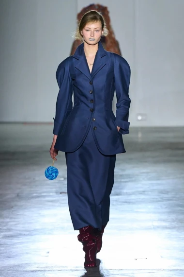 Vivienne Westwood u Parizu: Oda neustra&scaron;ivosti, humoru i vječnoj pobuni