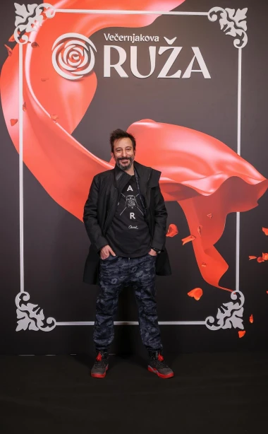 Antonija Blaće zablistala na Večernjakovoj ruži, evo tko je jo&scaron; pro&scaron;etao crvenim tepihom