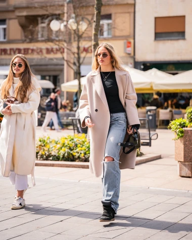 Zgodne Zagrepčanke otjerale vjetar sa &scaron;pice, nije imao &scaron;anse