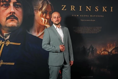 Slavni i poznati na premijeri filma 'Zrinski': U publici bili Ivančica Pahor, Stipe Mesić i brojni drugi