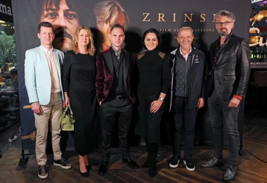 Slavni i poznati na premijeri filma 'Zrinski': U publici bili Ivančica Pahor, Stipe Mesić i brojni drugi