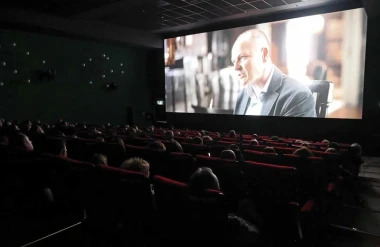 Slavni i poznati na premijeri filma 'Zrinski': U publici bili Ivančica Pahor, Stipe Mesić i brojni drugi