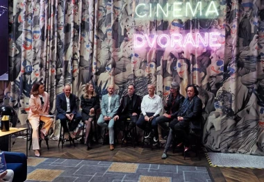 Slavni i poznati na premijeri filma 'Zrinski': U publici bili Ivančica Pahor, Stipe Mesić i brojni drugi