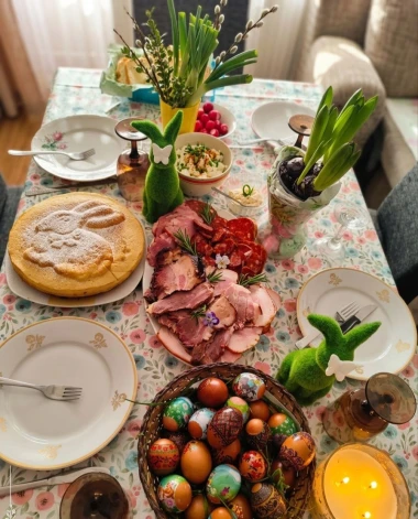 Sretan Uskrs! 50 fotografija uskrsnog doručka na&scaron;ih čitatelja - svi stolovi su prekrasni na svoj način
