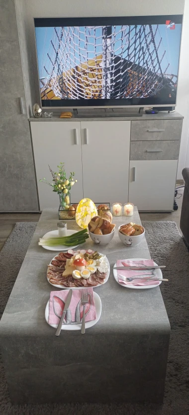 Sretan Uskrs! 50 fotografija uskrsnog doručka na&scaron;ih čitatelja - svi stolovi su prekrasni na svoj način