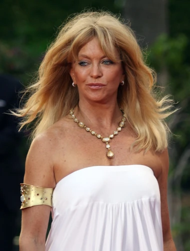 Izgledaju kao druge osobe: Slavne dame koje su estetski zahvati potpuno promijenili