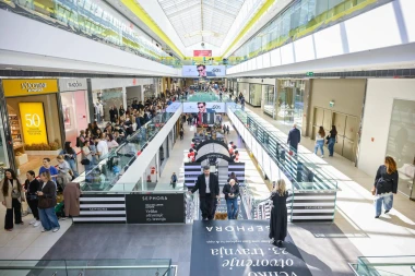 Sephora je otvorena, vlada potpuna ludnica: Zagrepčanke satima čekale da uđu