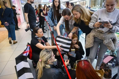 Sephora je otvorena, vlada potpuna ludnica: Zagrepčanke satima čekale da uđu