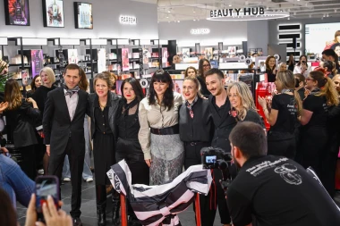 Sephora je otvorena, vlada potpuna ludnica: Zagrepčanke satima čekale da uđu