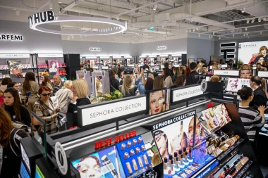Sephora je otvorena, vlada potpuna ludnica: Zagrepčanke satima čekale da uđu