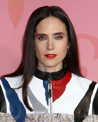 Od duge kose do odvažnog reza: Slavne dame koje su nas zapanjile kratkom kosom