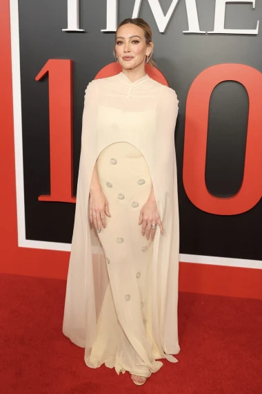 Hailey Bieber u srebrnoj čipki, Dakota Johnson poput boginje: Spektakularni outfiti TIME 100 Gale