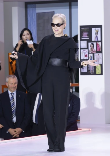 Meryl Streep sa 76 godina ru&scaron;i sva pravila i postaje modna zvijezda