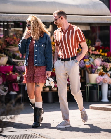 Mu&scaron;karci na &scaron;pici pokazali kako se nosi proljeće: Stylish outfiti u prvom planu